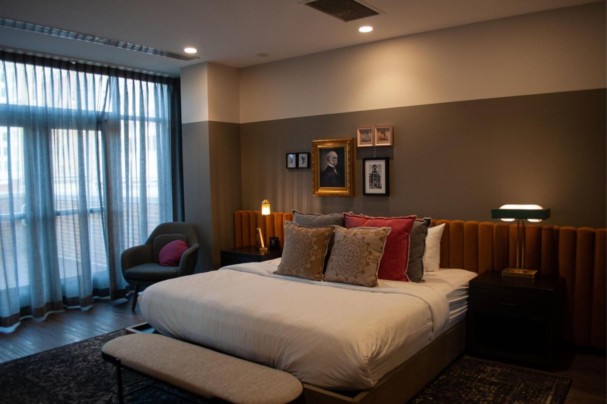 Cyrus Hotel, Topeka, A Tribute Portfolio Hotel エクステリア 写真