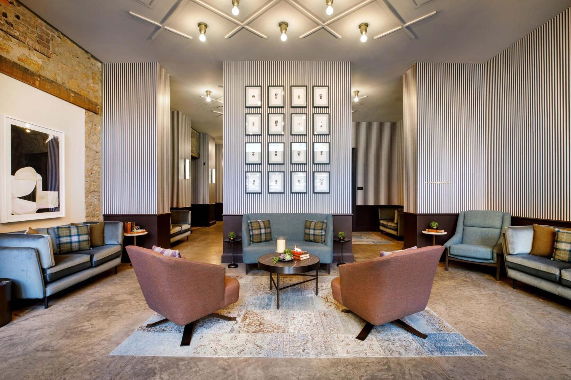 Cyrus Hotel, Topeka, A Tribute Portfolio Hotel エクステリア 写真