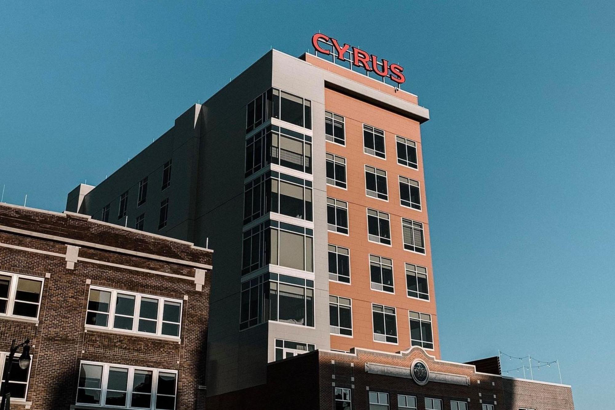 Cyrus Hotel, Topeka, A Tribute Portfolio Hotel エクステリア 写真